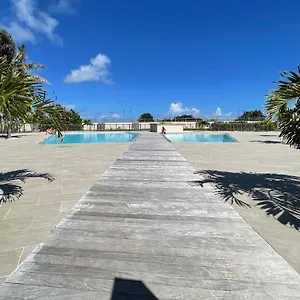 https://orient-bay-beach-front-apartment.comcaribbean.com