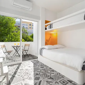 Warm Yellow Appartement